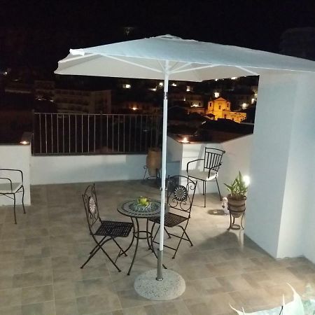 Bed and Breakfast Casa Mireio Modica Exterior foto